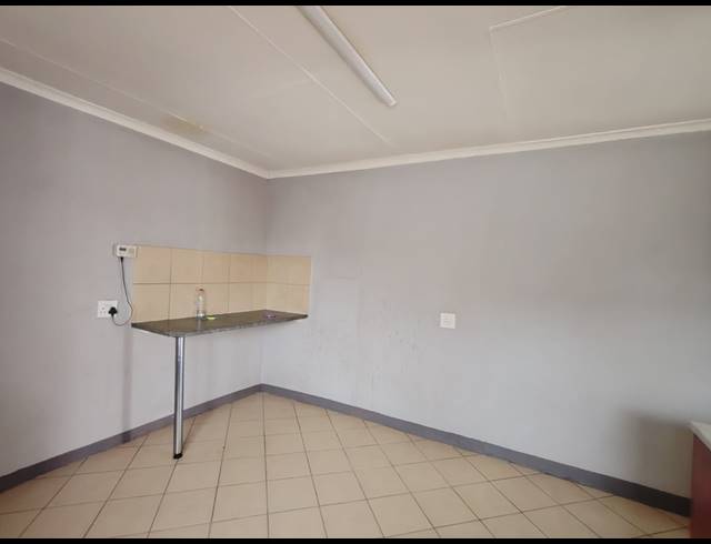3 BEDROOM HOUSE RENTED IN MINNEBRON